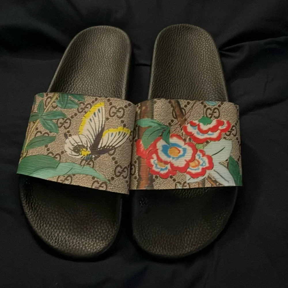Gucci Slides Tan And several colors Size